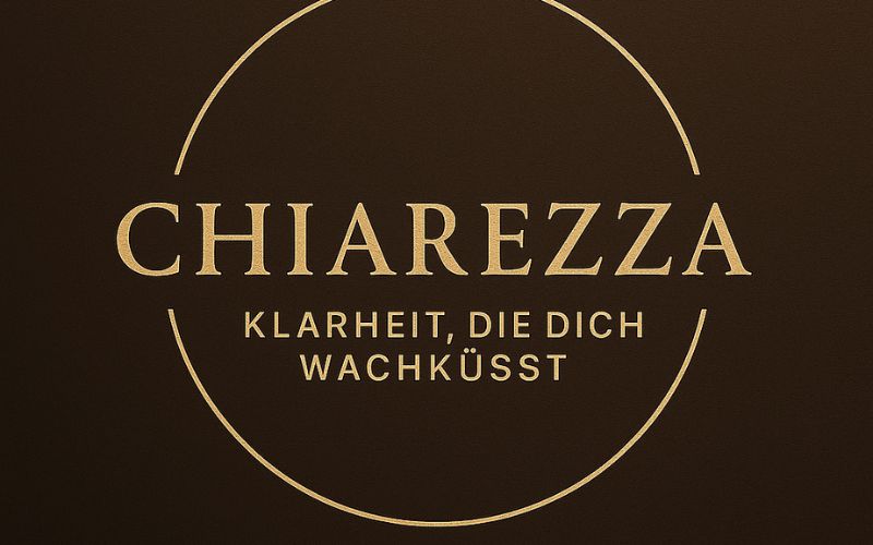 Nachdenkliche Frau im Dunkeln mit Lichterkette – Symbol für Hoffnung in der Nacht.